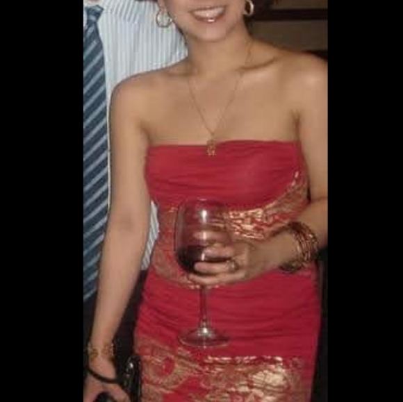 Strapless Red and Gold Ruched 💃 - Picture 7 of 7